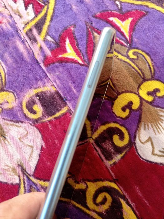 ZTE A71 64 gb xali yangi uch oy uch oy ham ishlatmadim