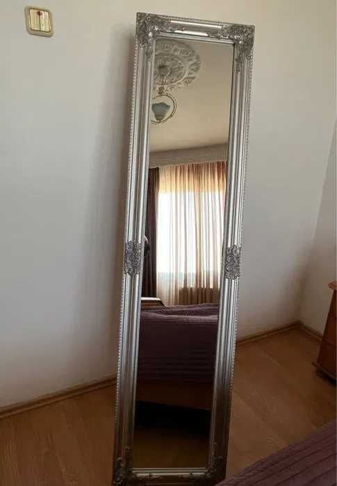 Oglinda decorativa stil Vintage , de podea cu picior de sprijin NOUA