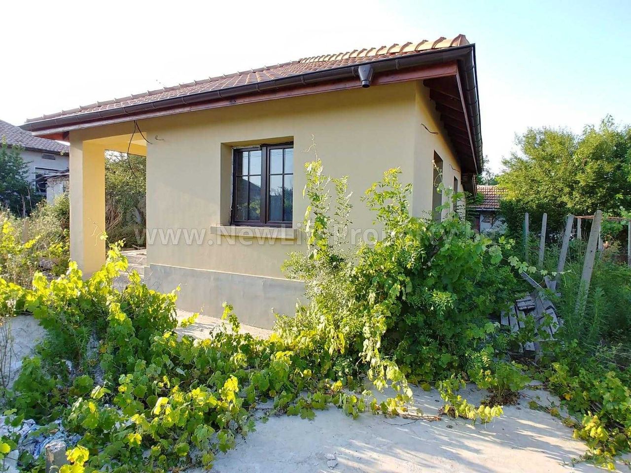 Продава се Къща в с. Тръстиково, Област Бургас - 75 кв.м за 734 €/кв.м - Снимка #1