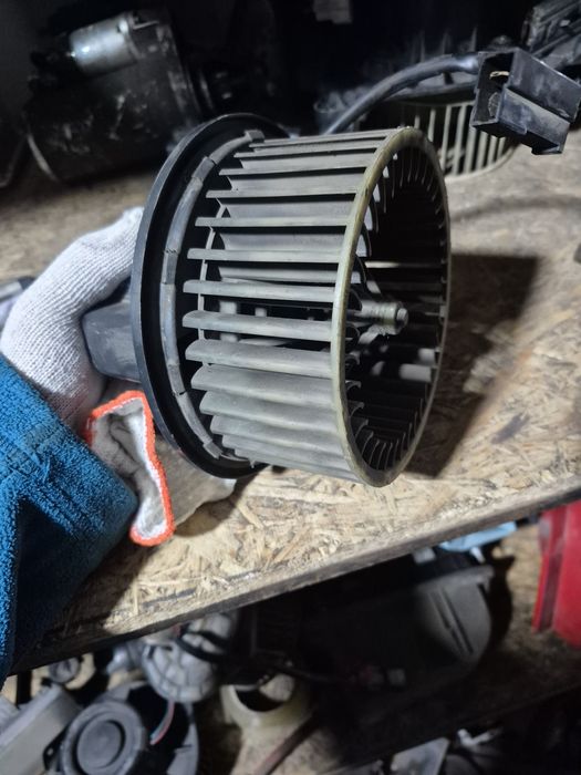 Моторчик печки аудио 80