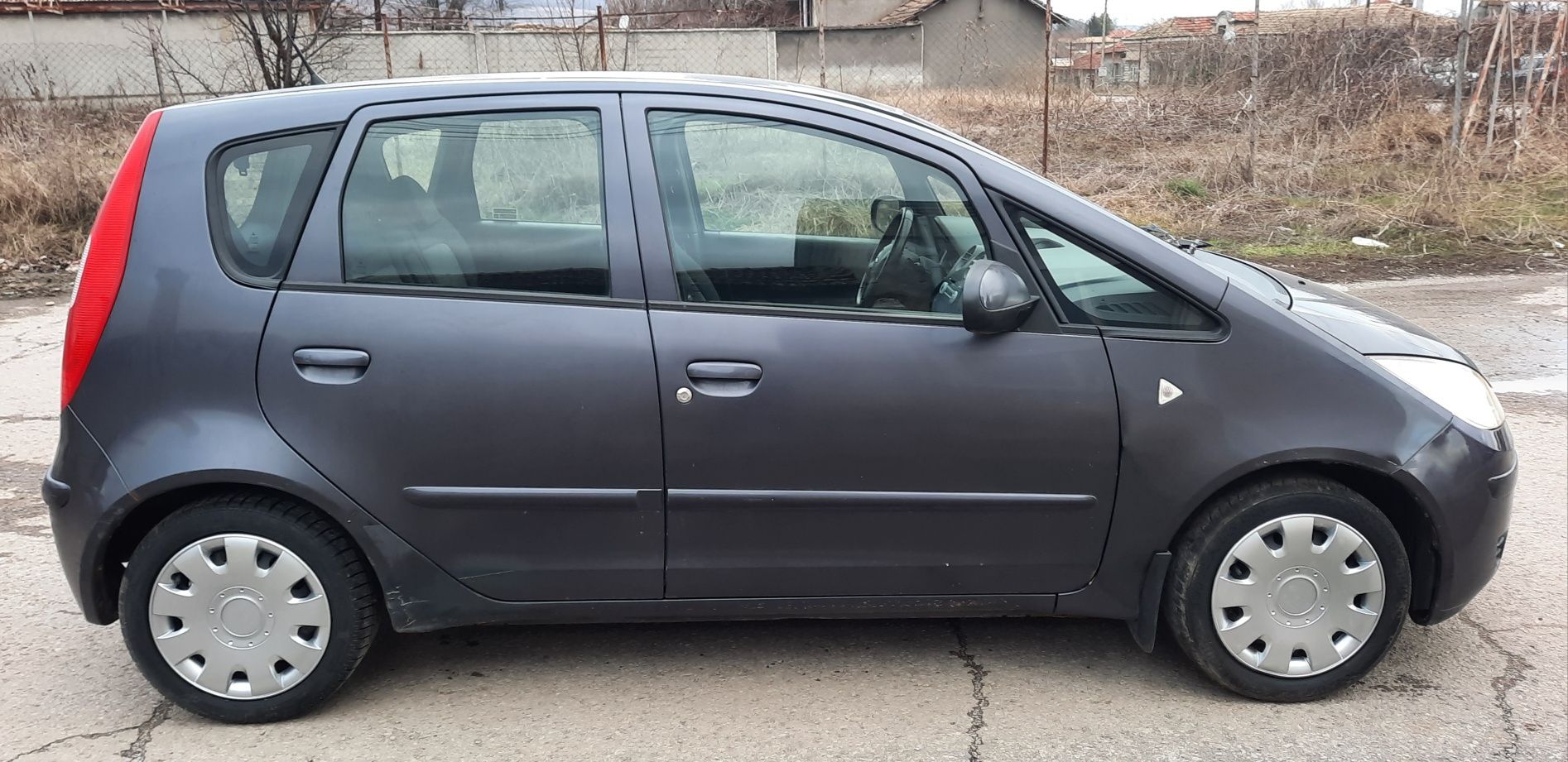 2200лв. Mitsubishi Colt 2005 г.1.3i 95кс