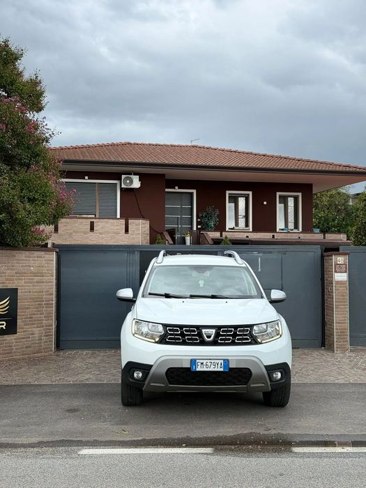 Dacia Duster 2018 1.5dCi 110 CP E5 6 trepte AC Navi Camera LED, Recent Adusa Italia