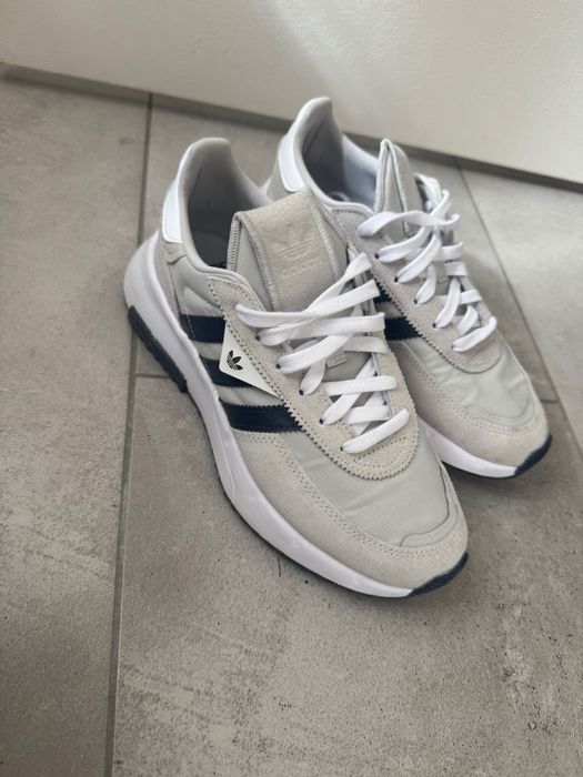 Adidas маратонки