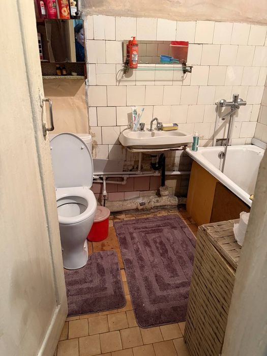 Продаётся Квартира.  Чорсу Книжный ряд напротив Туркуаза