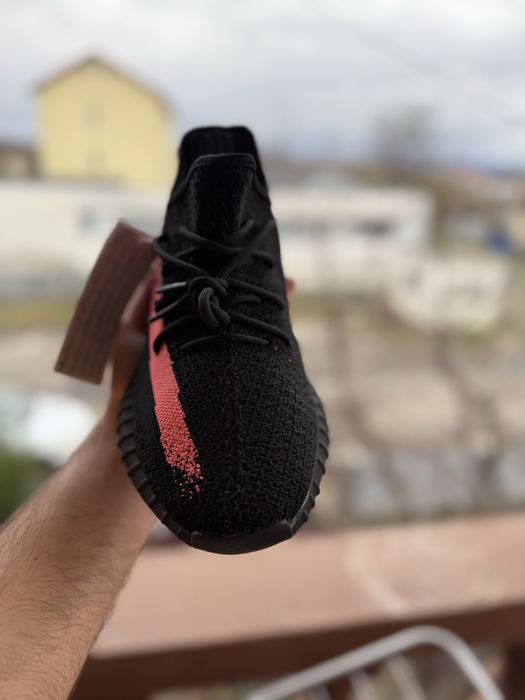 Yeezy 350V2 Core Red marimea 39