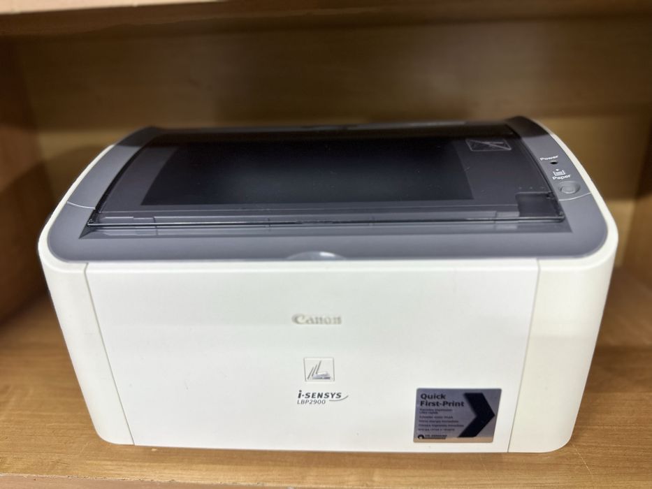Принтер canon lbp2900 в отличном состаяний