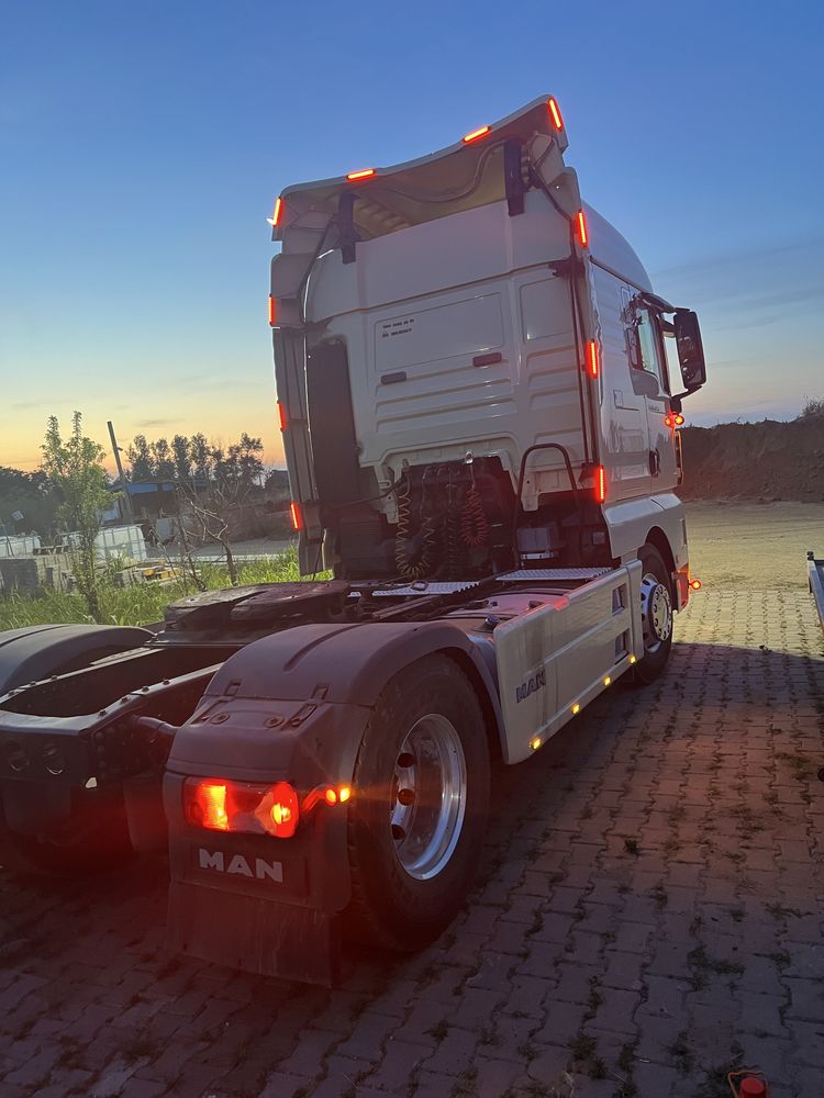 Cap tractor Man tgx cu chit de basculare