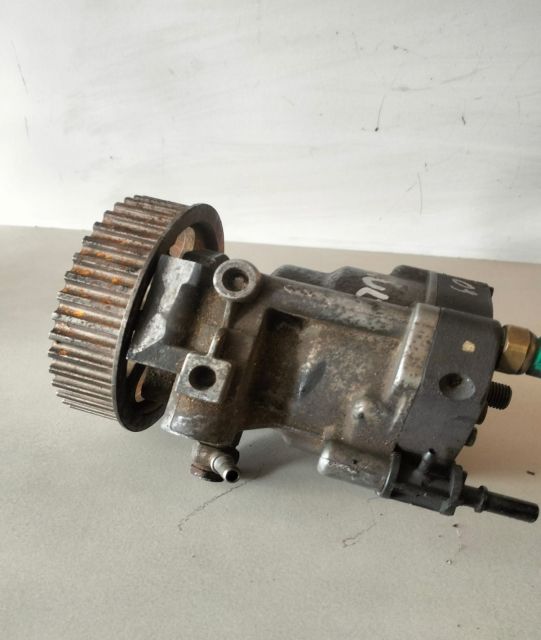 Pompa inalta Renault 1.5 dci 8200707450-A Dacia Logan prima generatie