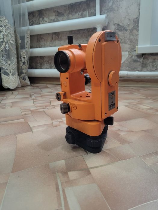 Теодолит оптический