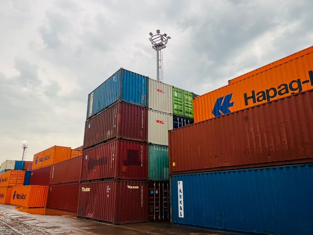 Vanzare Containere Maritime SH