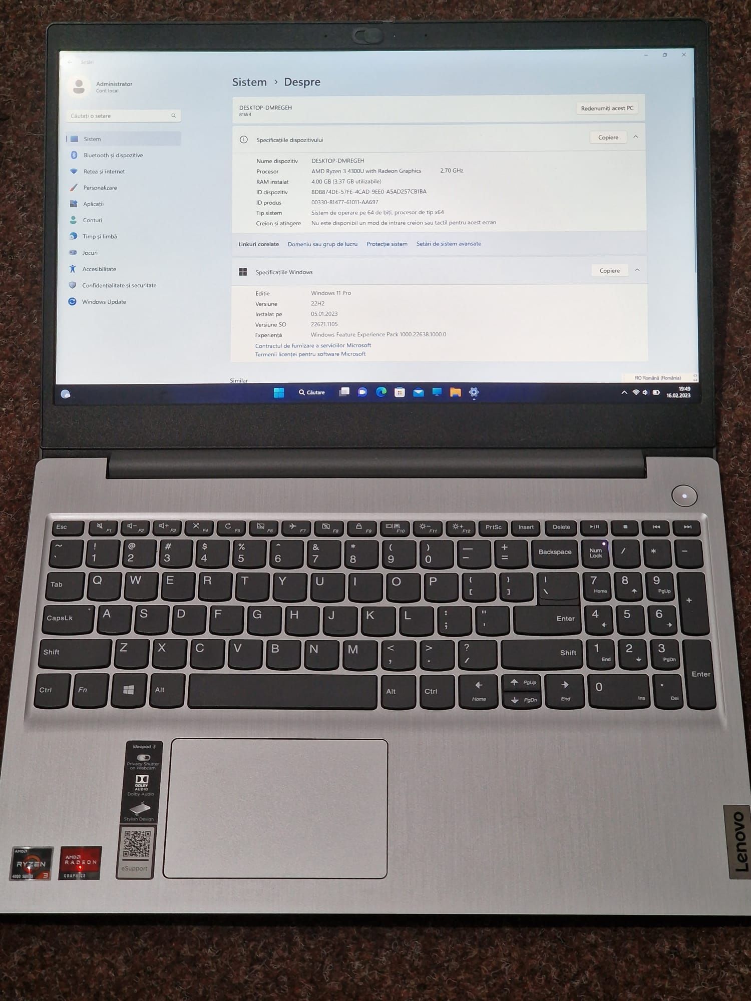 Lenovo Idea Pad 3 - Windows 11 Pro cu licență