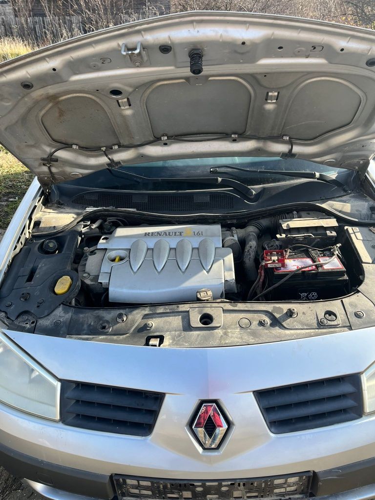 Dezmembrez Dezmembrari Renault megane 2
