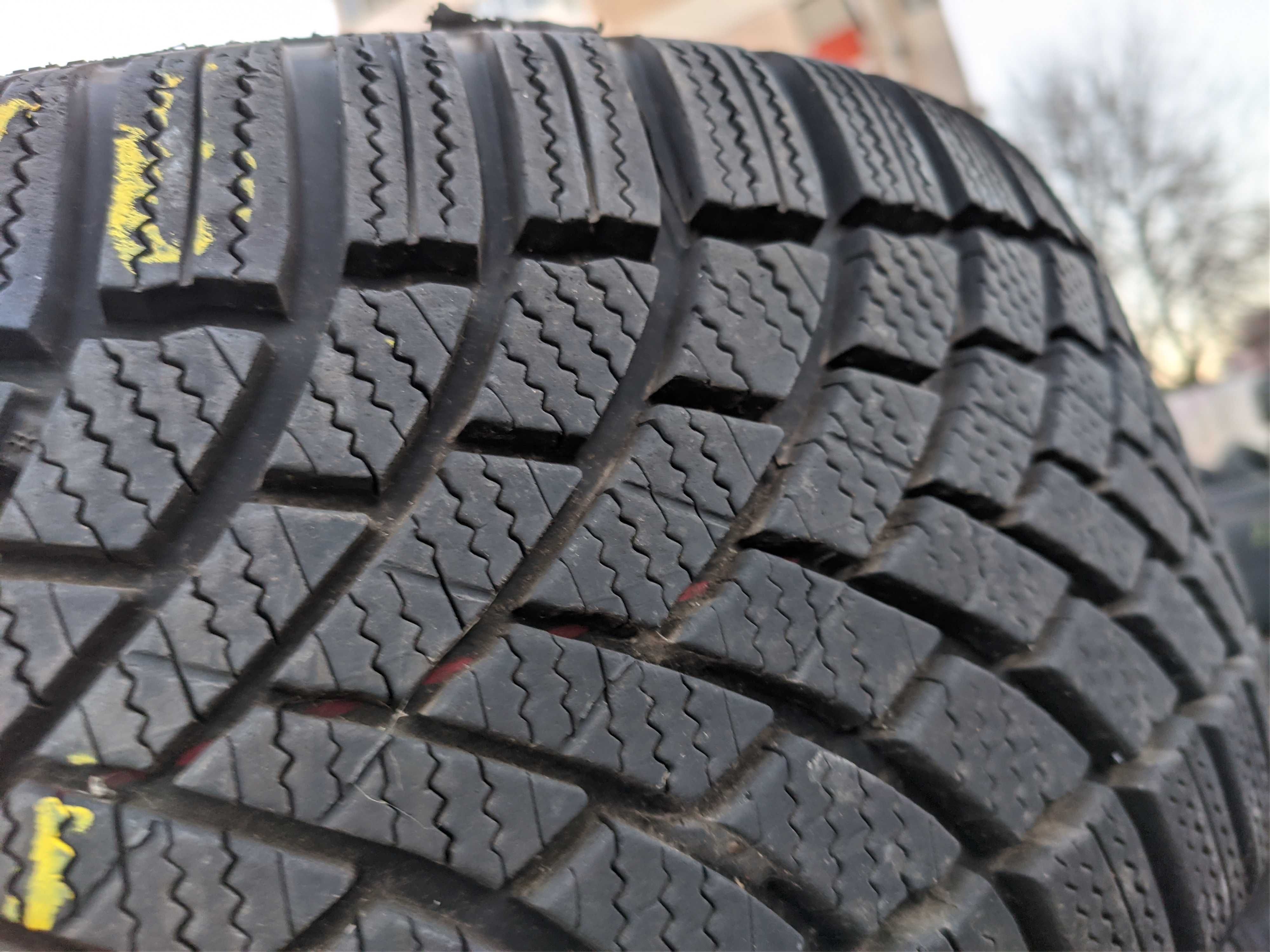4бр Като нови зимни гуми 195 55 16 - Bridgestone Runflat