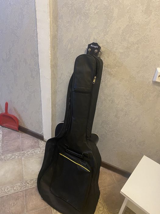Продам гитара модель Adasio