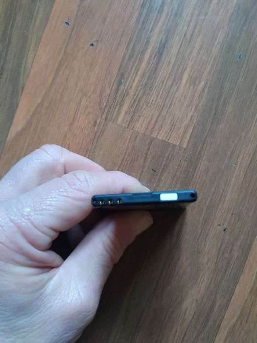 Vând acumulator original pentru telefon Nokia Lumia 640