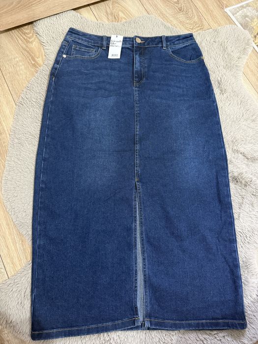 Дълга дънкова пола и дънки чисто нови с етикет.