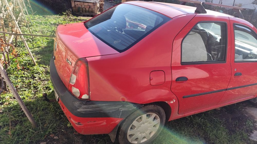 Logan 1.4 MPI Avariat