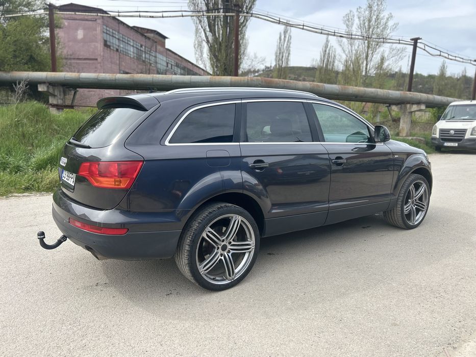 Audi Q7 Autoutilitar