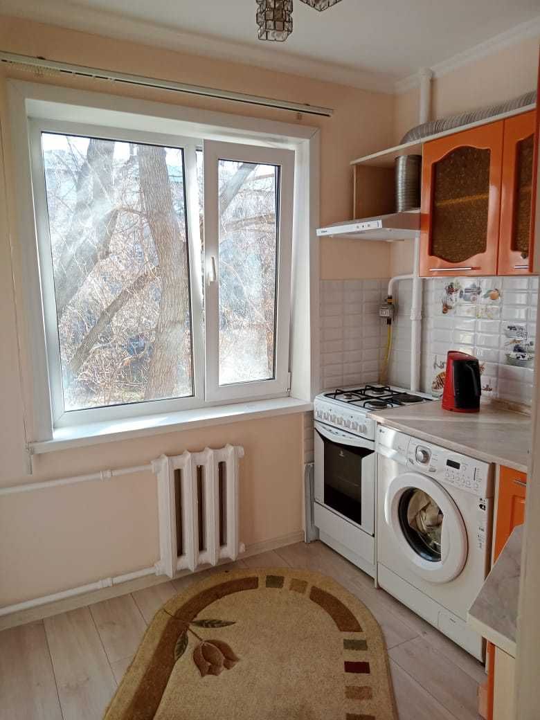 *Продается 2- х комн ,в городе, район боулинга!!!