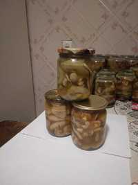 Продам грибы  маринованные маслята