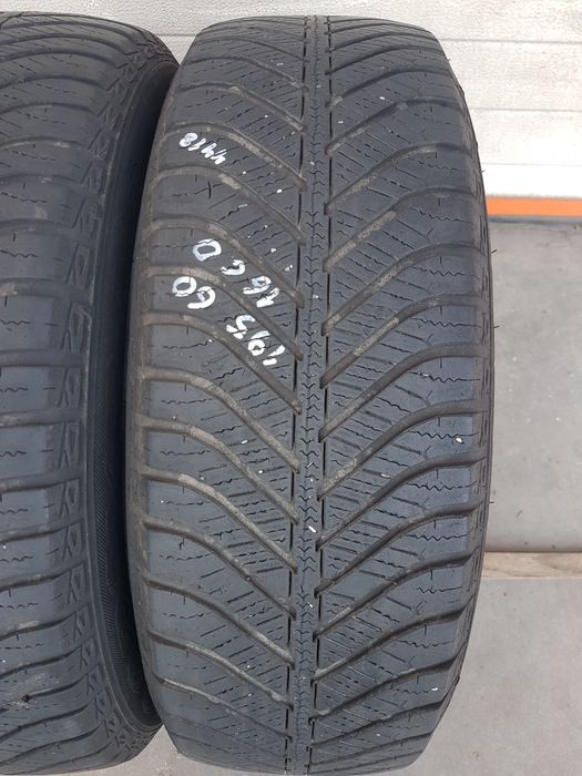 Всесезони гуми 2 броя GOODYEAR Vector4Seasons 195 60 R16 C дот 4418