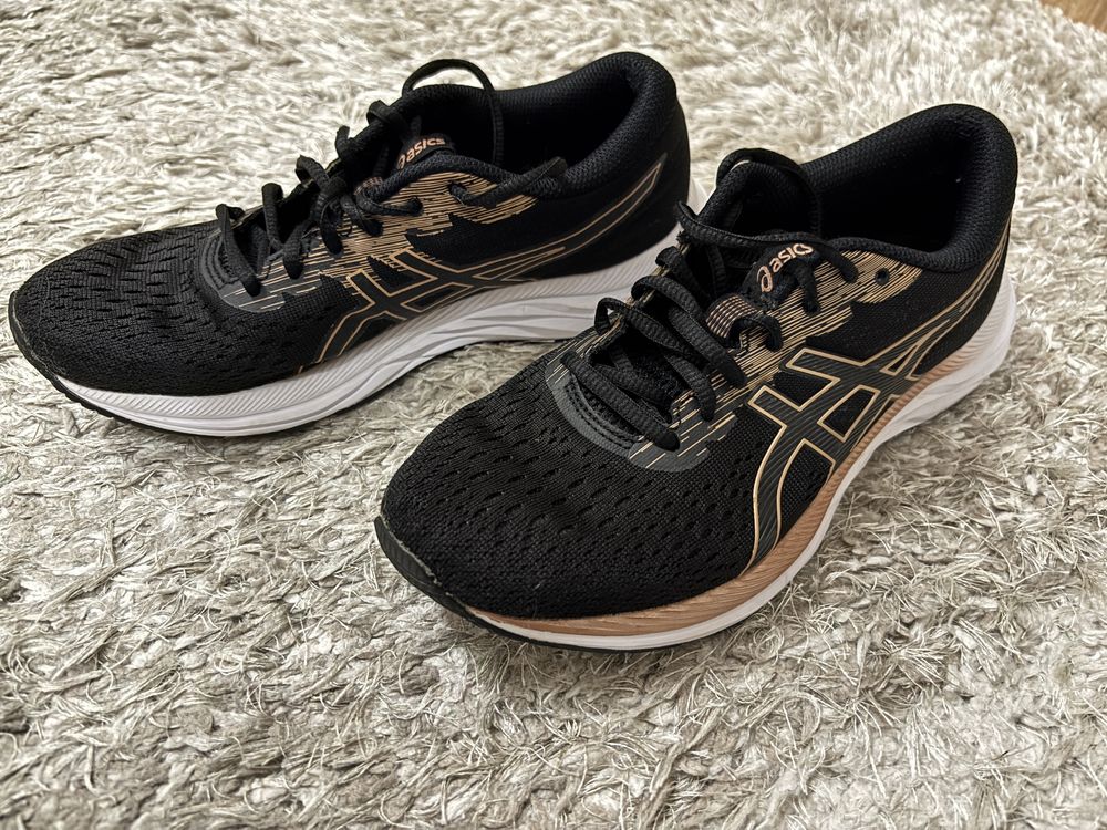 Маратонки Asics Gel Excite