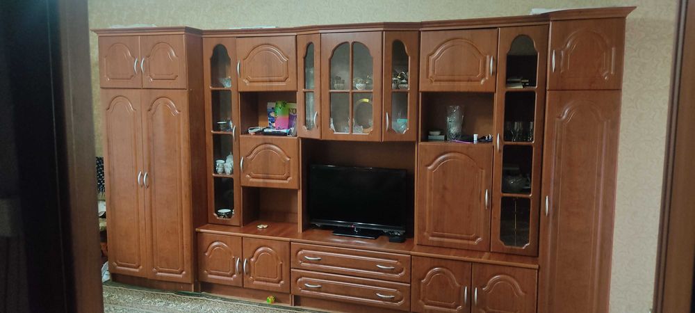 Продам стенку для гостиной