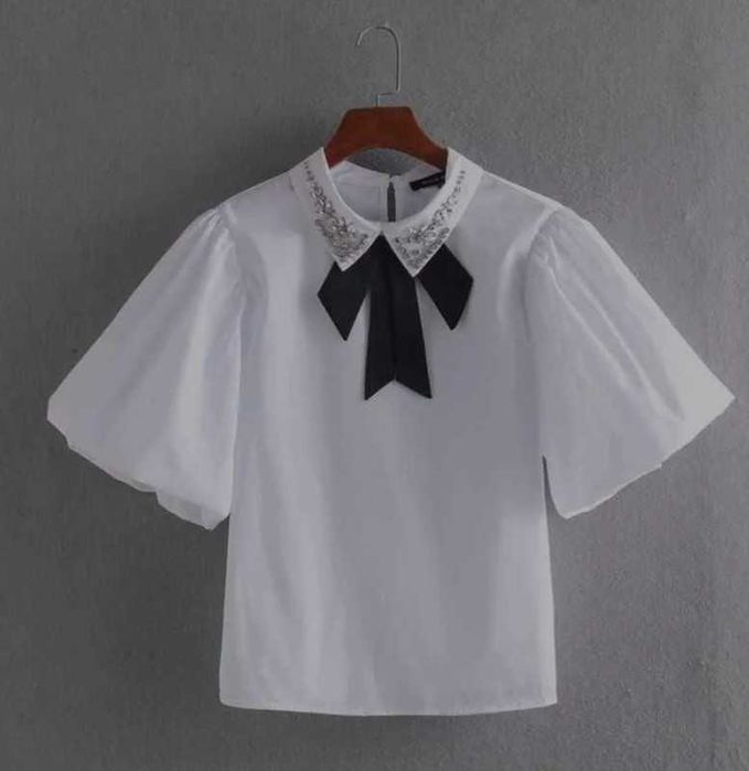 Camasa zara cu umeri bufanti, fundita la gat strasuri decorative