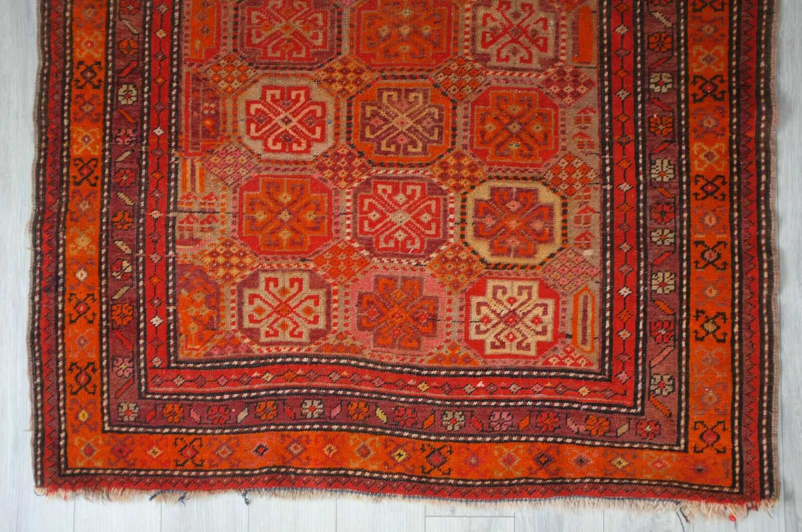 covor vechi antic caucazian armean Karabagh traversa orange manual