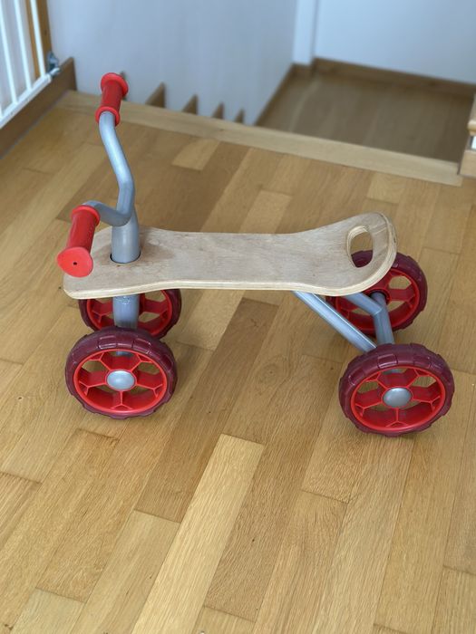 Bicicleta fara pedale Hape Trail Rider, din metal si lemn, cu 4 roti