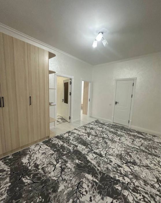 Сдается квартира на Яшнабаде  срочно!!