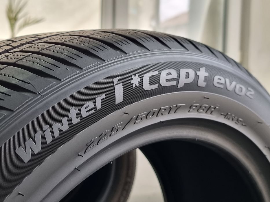 "Dot 22" 225/50/17 Hankook 4Броя: 400лв 6.3мм