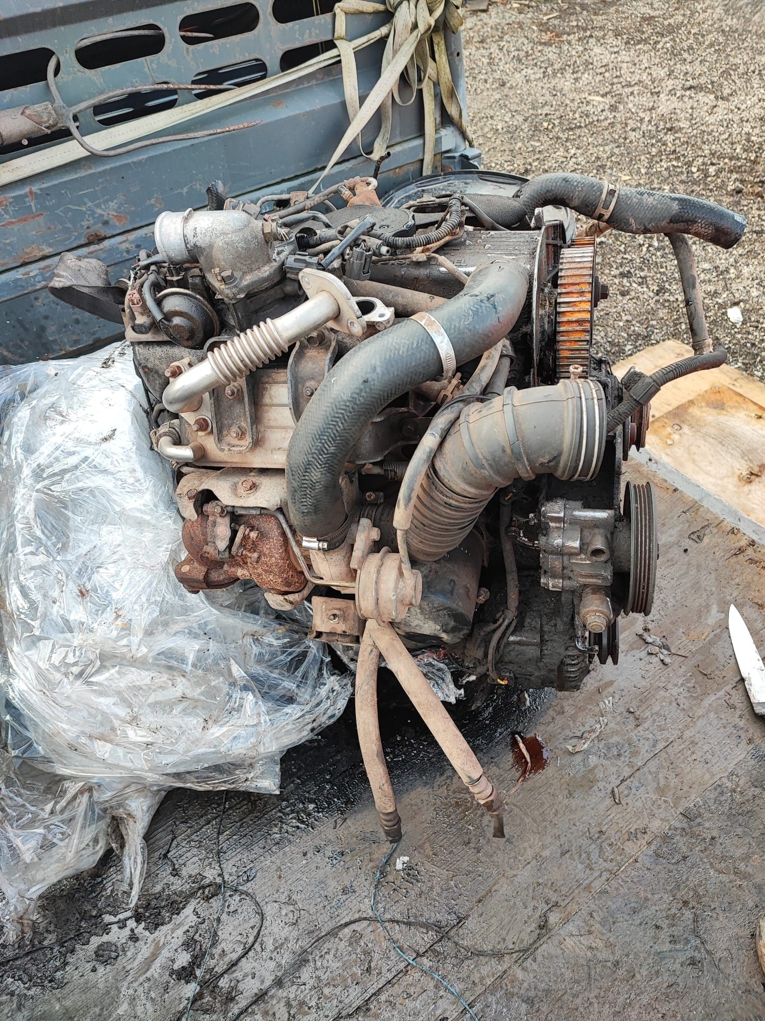 Motor mitsubishi l200