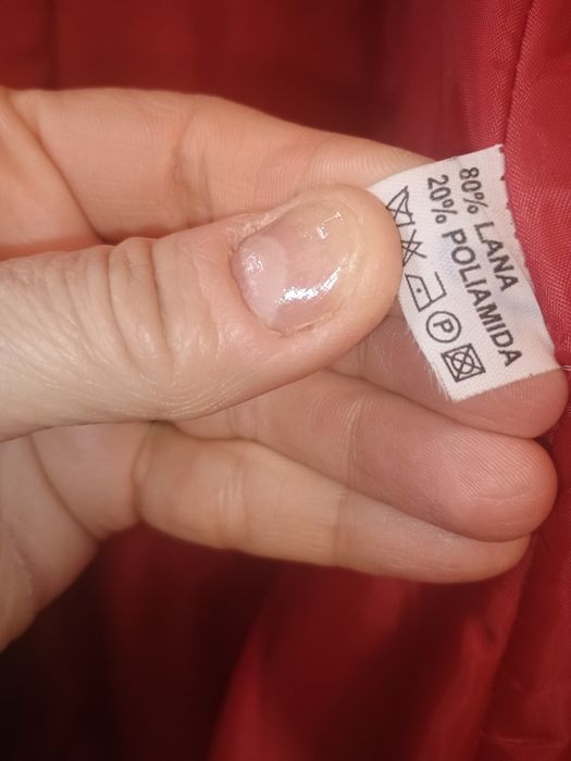 Palton nou rosu deosebit