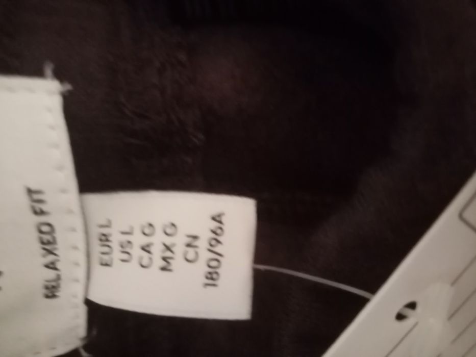 Vând pantaloni trening