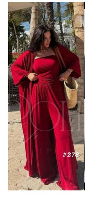 Та самая тройка костюм ( красный)