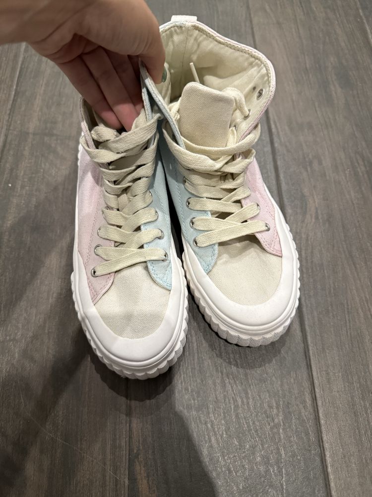 Дамски кецове Primark