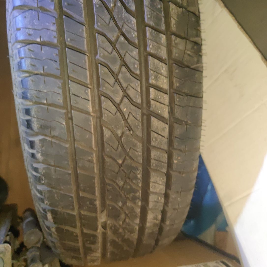 Шина BRIDGESTONE (Бриджстон)265/70R16 1шт.