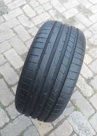 O bucată 235/45 R17 vară - una Dunlop Pirelli