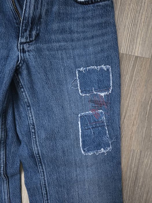 Blugi cu petece mar 152