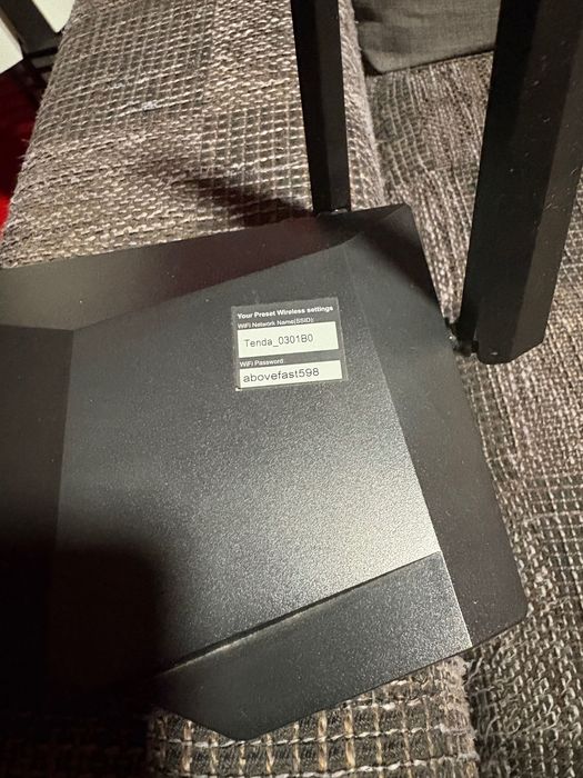 Router TENDA , AC1200 Smart Dual-Band wifi, model AC6 Ca nou