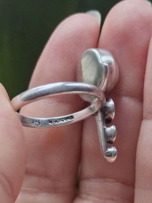 Сребърен пръстен с перли