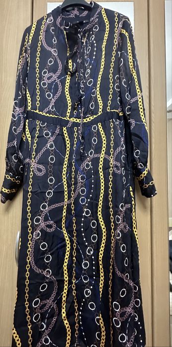 Дамски дрешки с брокад