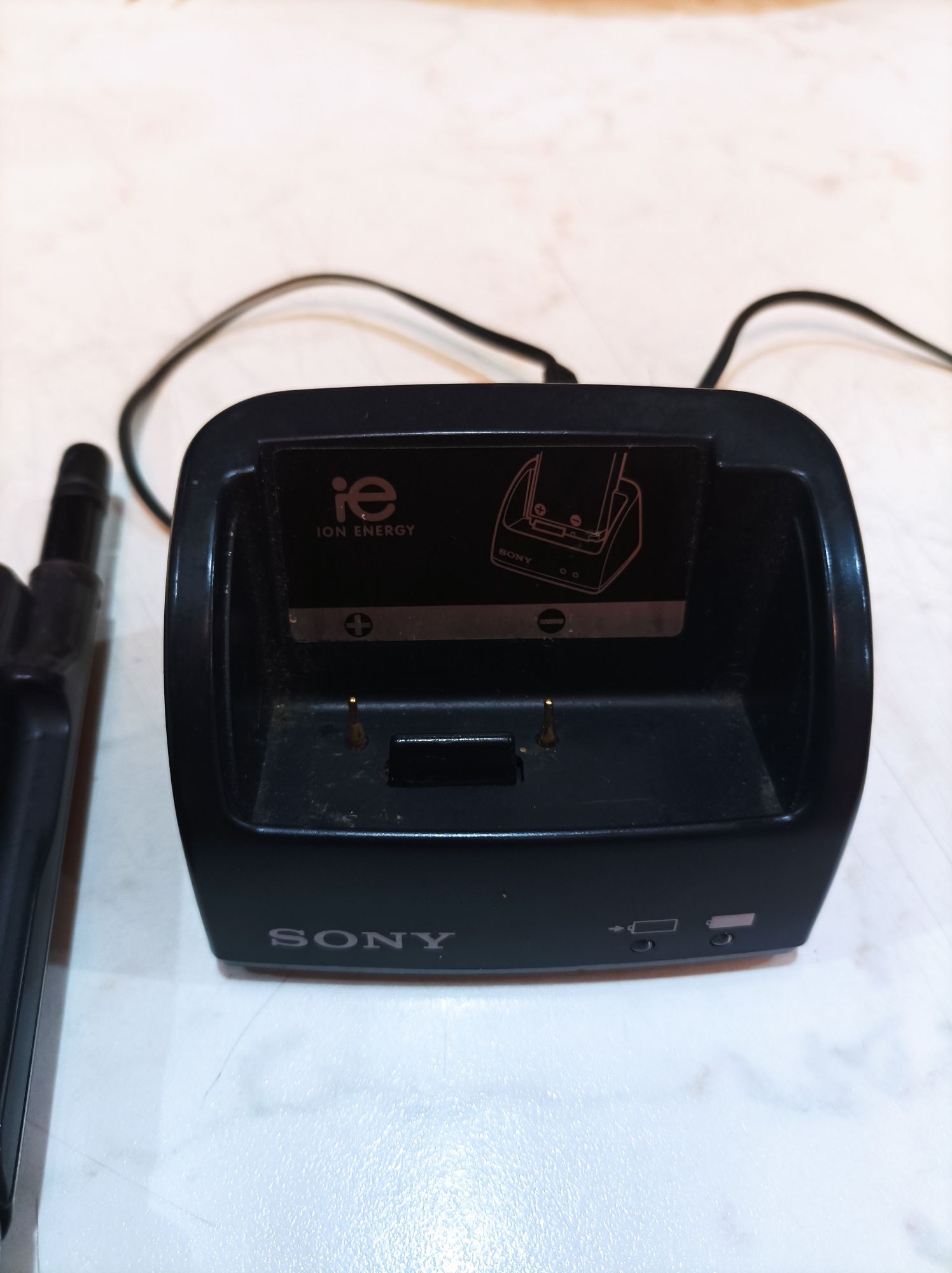 Телефон черен Sony Z1