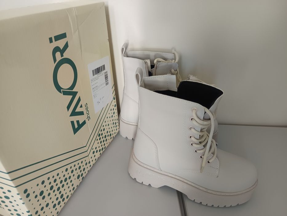 Зимни дамски боти