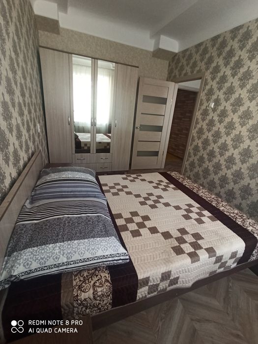 Квартира люкс  посуточно 3 комнатная.