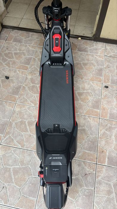 SEGWAY Kick Scooter ZT3 PRO