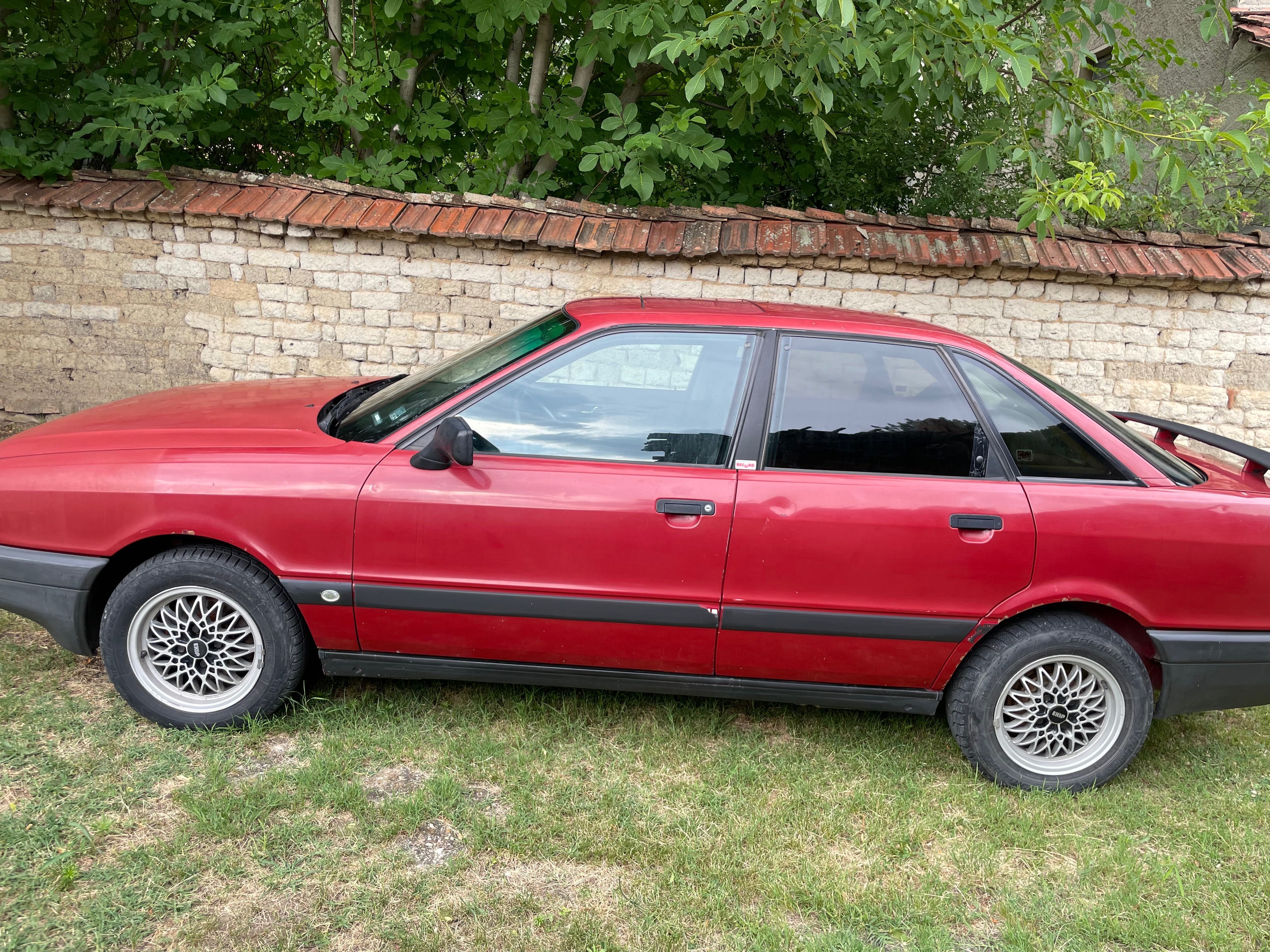 AUDI 80 1.6 TDI Много запазен екземпляр.