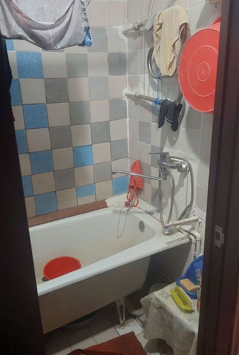 Срочно продаю квартиру в Яккасарайском районе  39кв.м