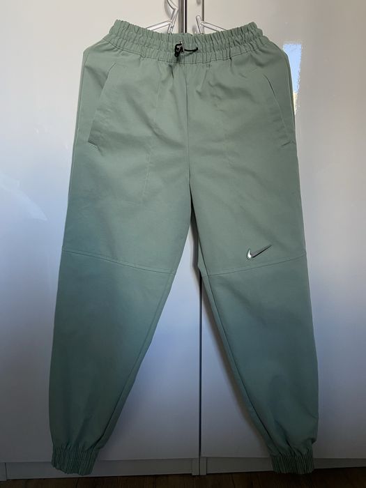 Дамско долнище Nike S